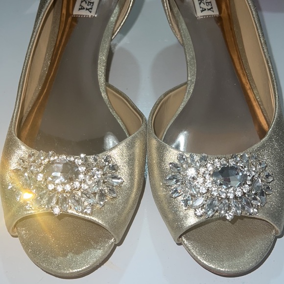 Badgley Mischka metallic gold silver rhinestone Giana II D’Orsay suede heels - Picture 4 of 11
